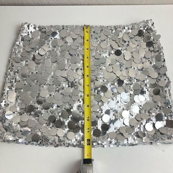 Edikted Sabina Low Rise Sequin Mini Skirt in Silver sz Disco Skirt Mirror Ball - Picture 6 of 8